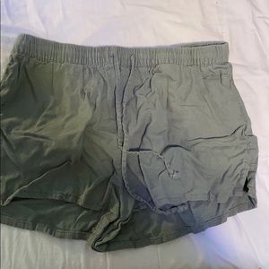cute forever 21 army green shorts